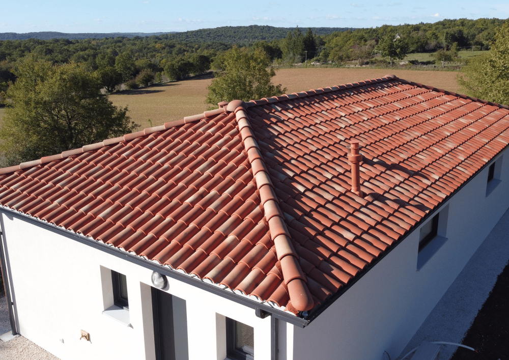 Remise à neuf d'une toiture.